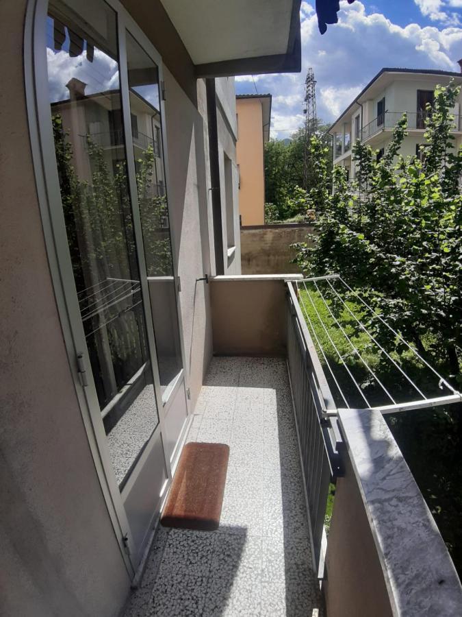 Appartamento Centrale Fino A 8 Posti Letto Pontremoli Exterior foto